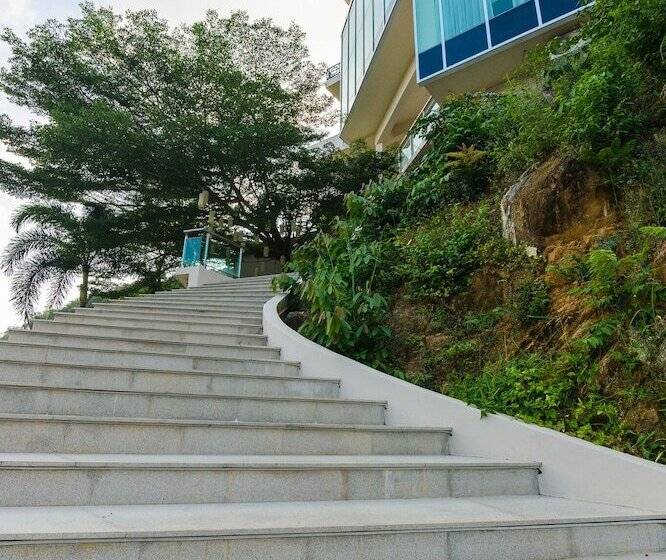 Hilltop Wellness Resort