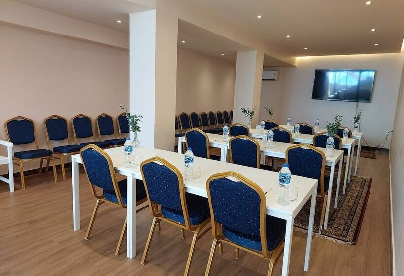 Hilltop Wellness Resort