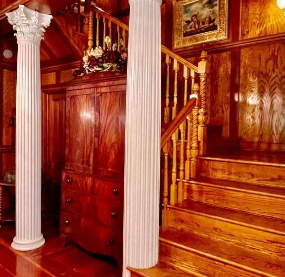 Hogan House Bed And Breakfast At Rose Hill