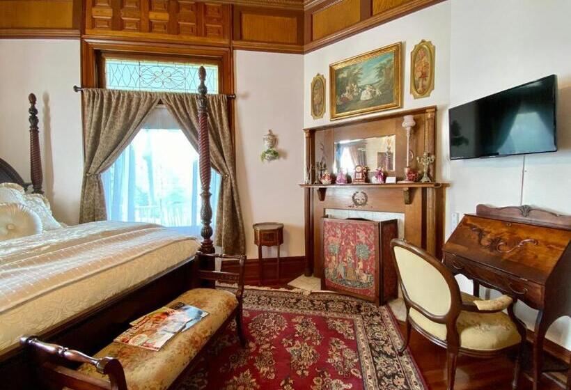 Hogan House Bed And Breakfast At Rose Hill