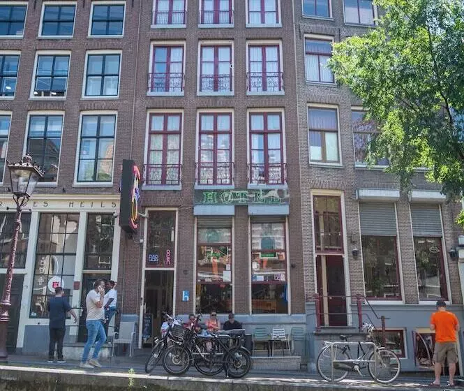 Hotelli & Bar Royal Taste Amsterdam