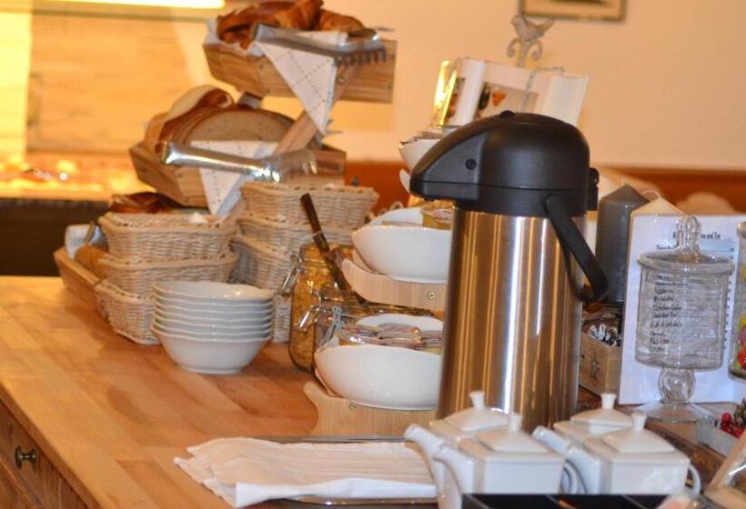 Pansiyon Gästehaus Und Café Zur Silbernen Kanne