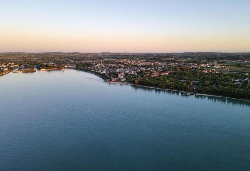 פנסיון Plaza Lago Di Garda
