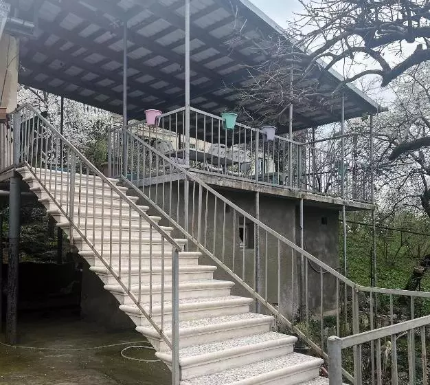 پانسیون Tskaltubo Terrace