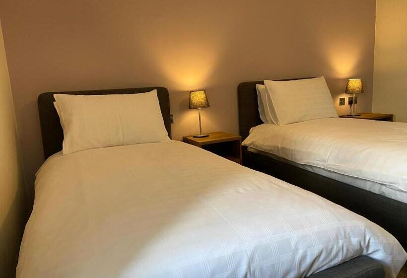 旅馆 The Gun At Ridsdale