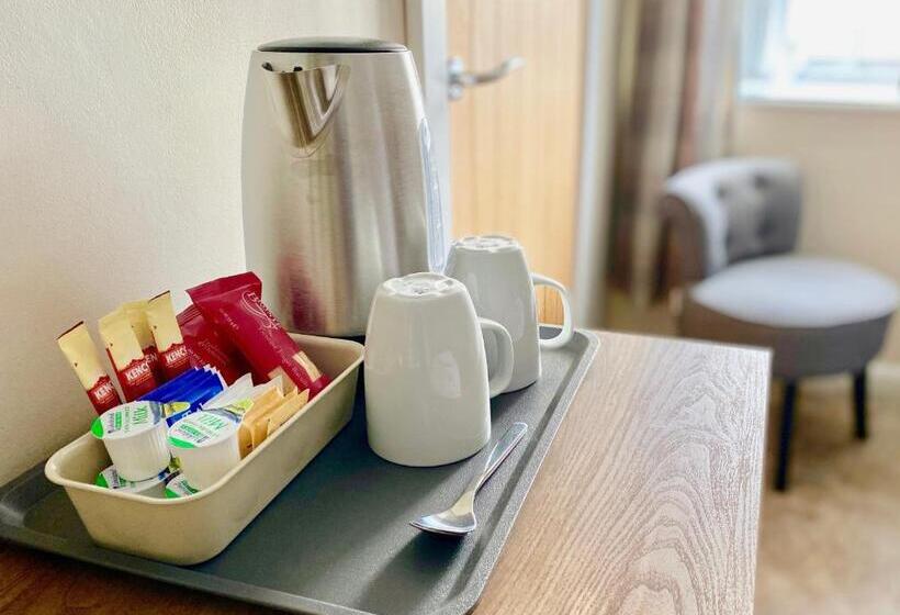 旅馆 The Gun At Ridsdale