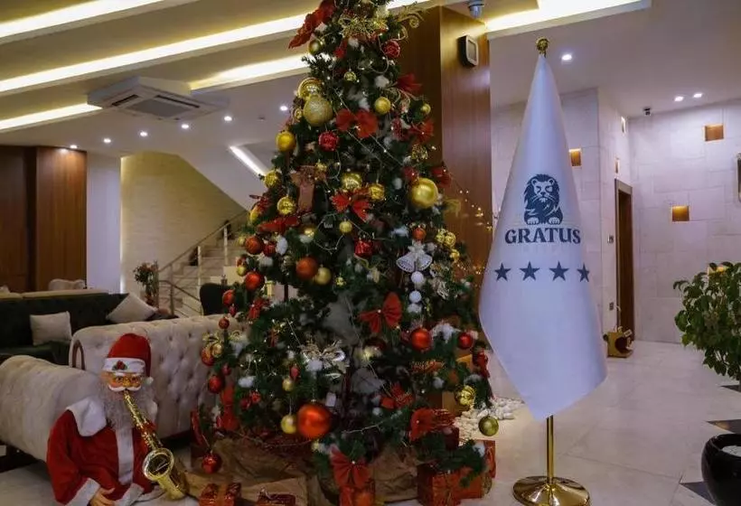 هتل Gratus