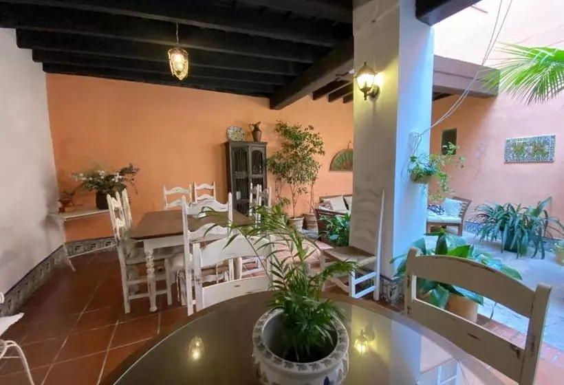 تختخواب و صبحانه Casa Yannat