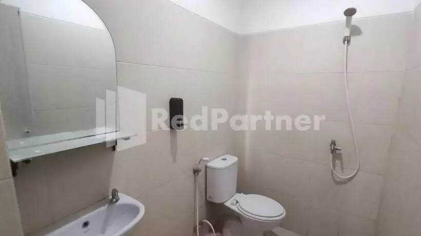 ホテル Almeira Homestay Syariah Near Makam Sunan Ampel Mitra Reddoorz