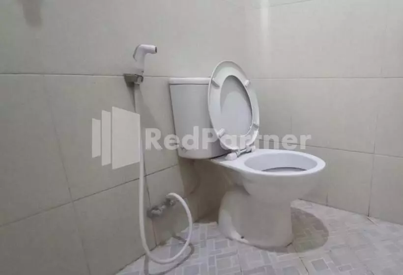 ホテル Almeira Homestay Syariah Near Makam Sunan Ampel Mitra Reddoorz