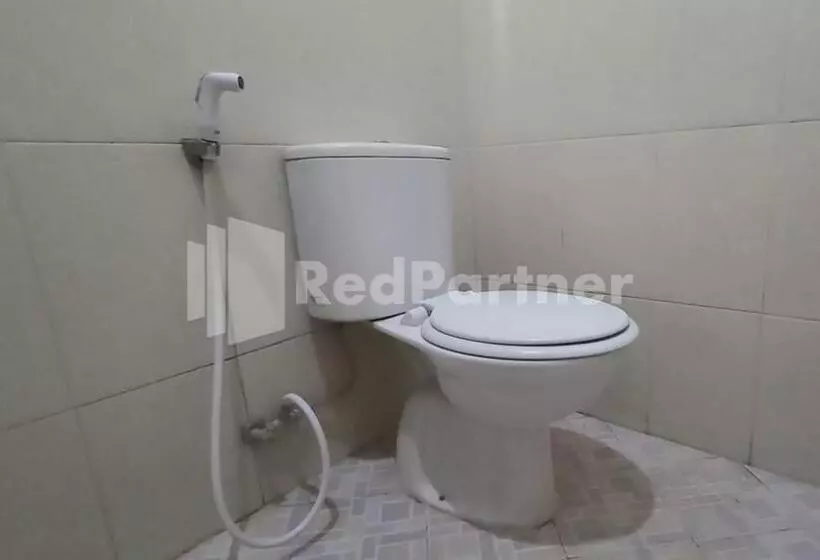 ホテル Almeira Homestay Syariah Near Makam Sunan Ampel Mitra Reddoorz