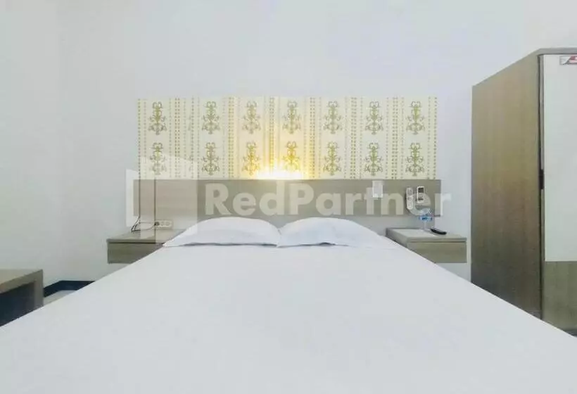 ホテル Almeira Homestay Syariah Near Makam Sunan Ampel Mitra Reddoorz