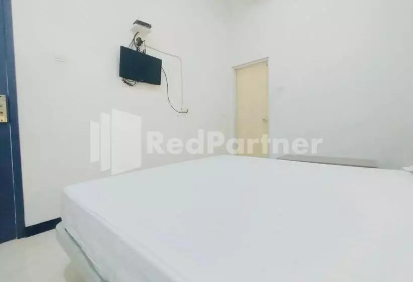 ホテル Almeira Homestay Syariah Near Makam Sunan Ampel Mitra Reddoorz