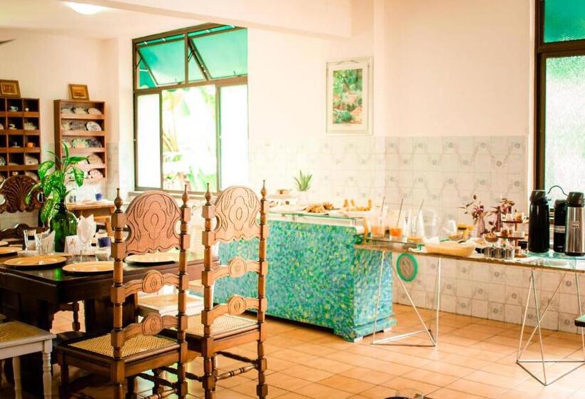 هتل Casa Dos Frades