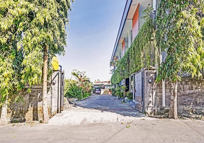 ホテル Oyo 90400 Roommate