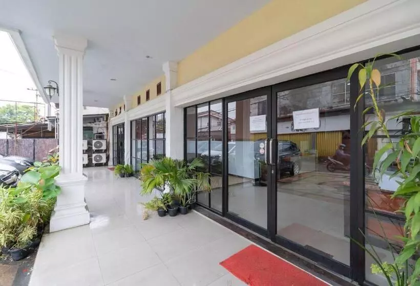 Hotelli Reddoorz Near Rsia Andini Pekanbaru