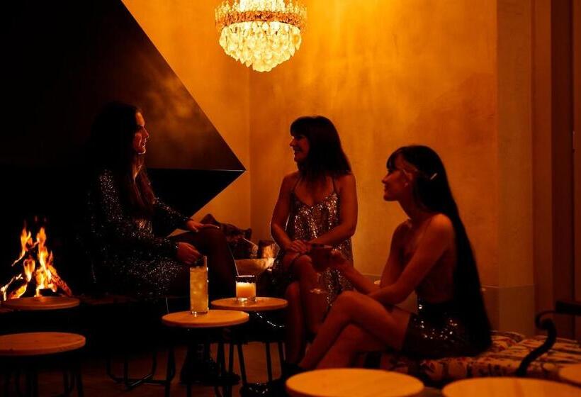 فندق Zero Box Lodge Coimbra