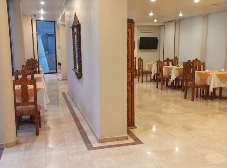 فندق Alcala Del Rio