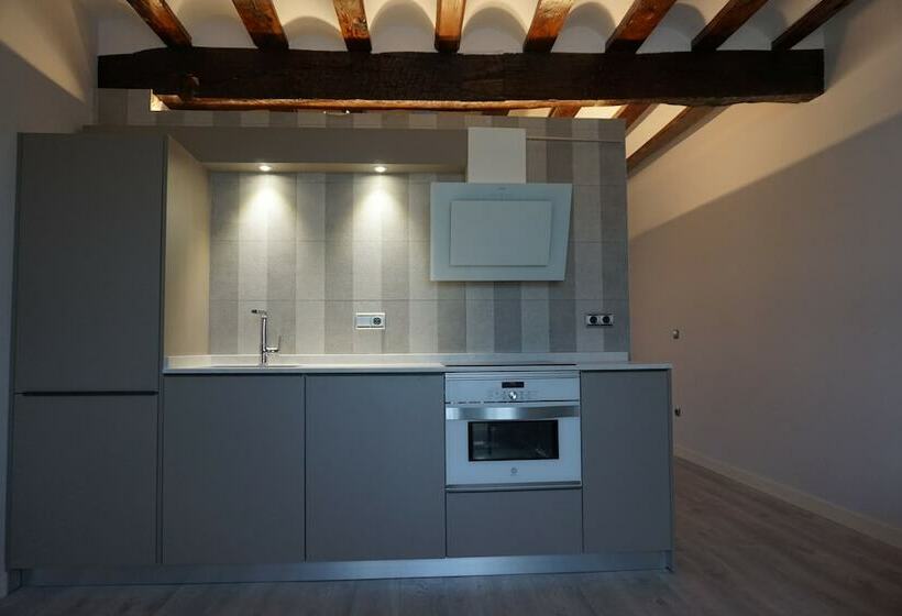 בית מלון כפרי Arganzón Plaza