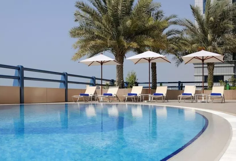 Dubai Marriott Harbour Hotel And Suites