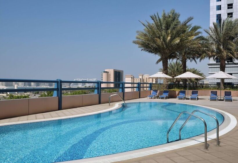 Dubai Marriott Harbour Hotel And Suites