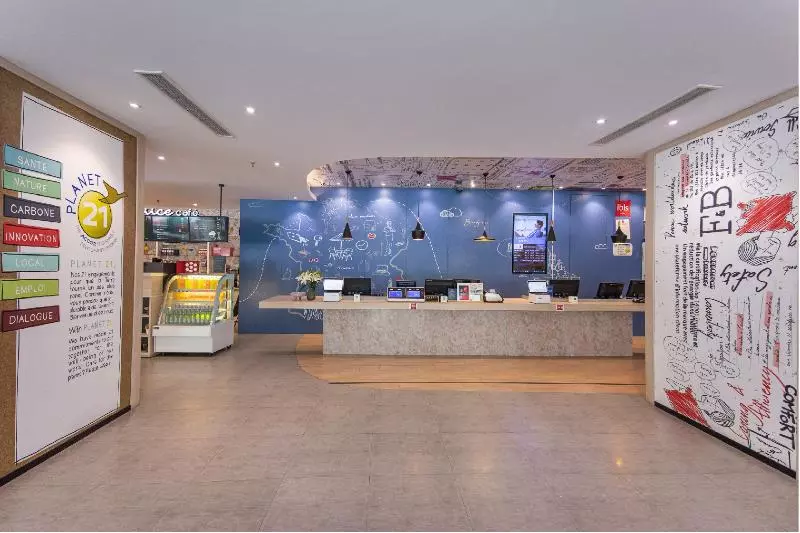 Hotel Ibis Shanghai Lianyang