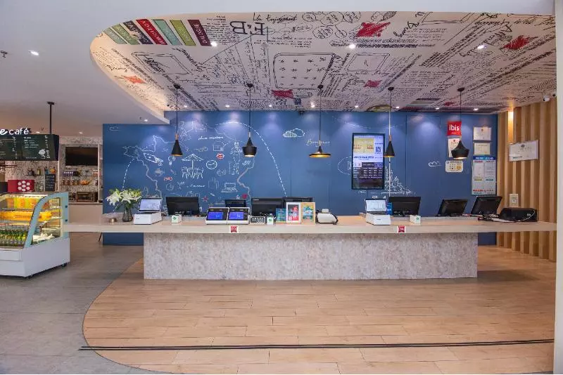 Hotel Ibis Shanghai Lianyang