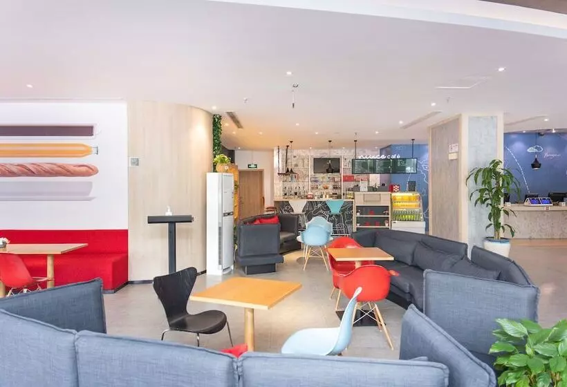 Hotel Ibis Shanghai Lianyang