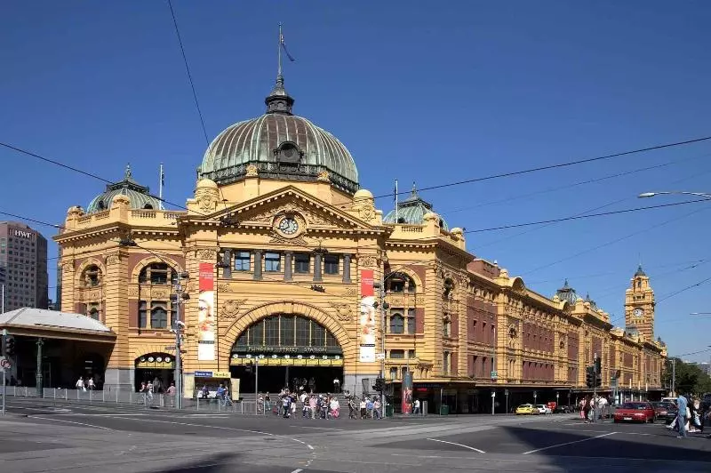 Отель Mercure Melbourne Therry Street