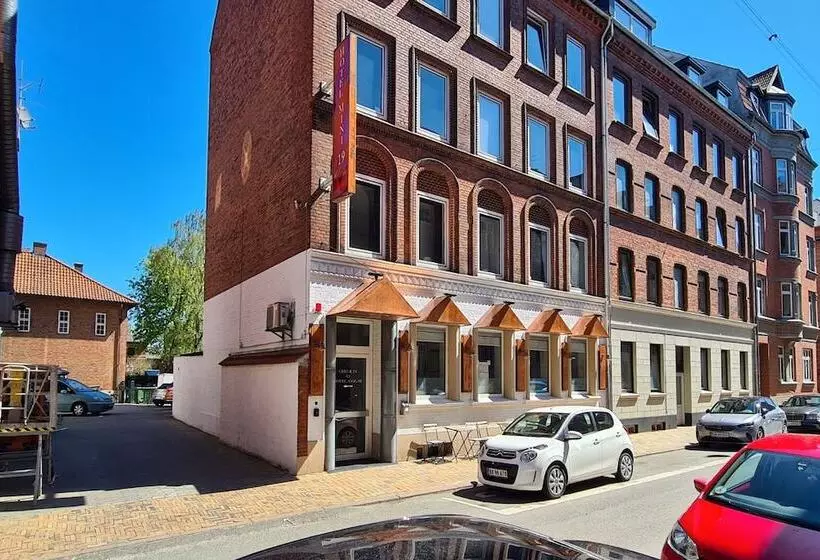 Milling Hotel Mini 19