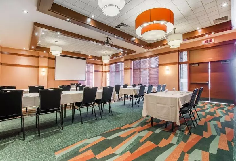 酒店 Quality Inn & Suites