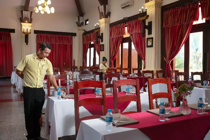 ホテル Sea Lion Beach Resort & Spa Mui Ne