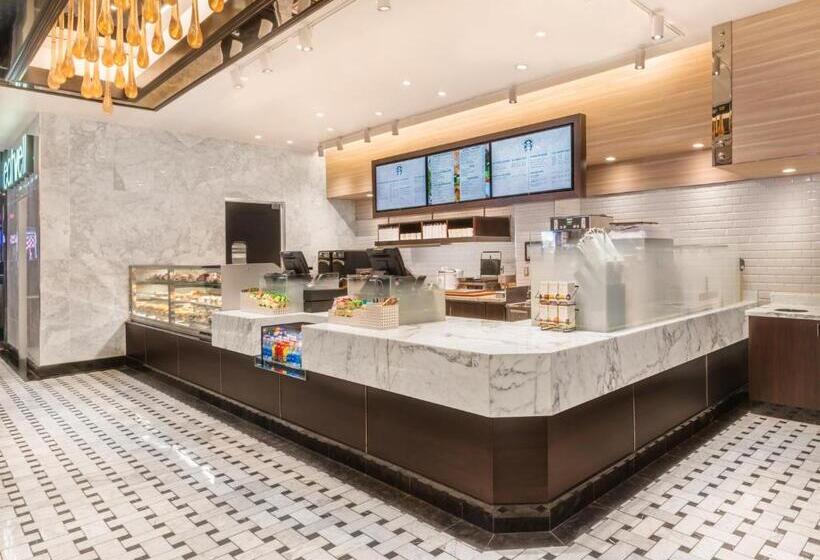 فندق The Cromwell