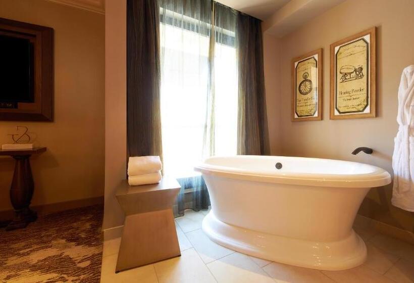 فندق The Cromwell