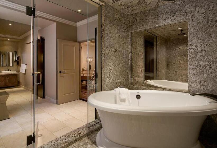 فندق The Cromwell