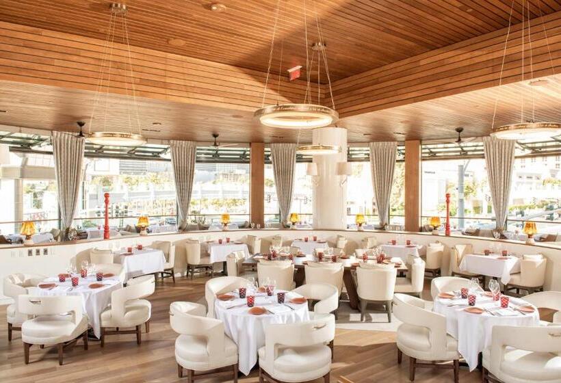 فندق The Cromwell