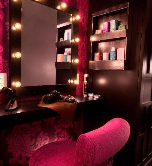 فندق The Cromwell