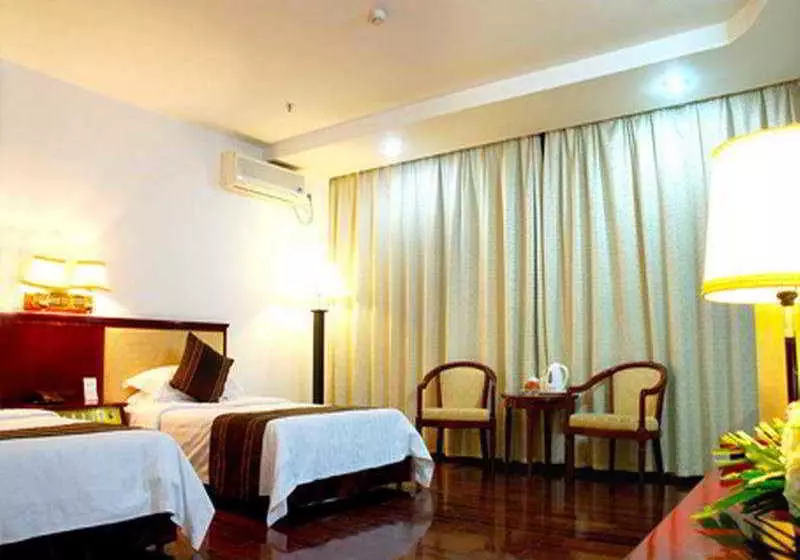 Xin Gang Holiday Hotel
