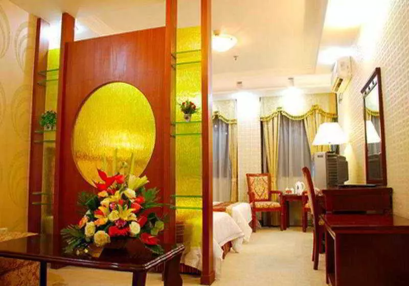 Xin Gang Holiday Hotel