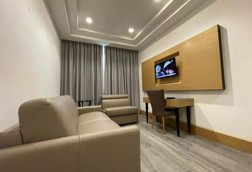 ホテル Golden Palace