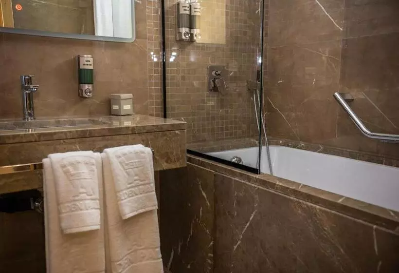 ホテル Golden Palace