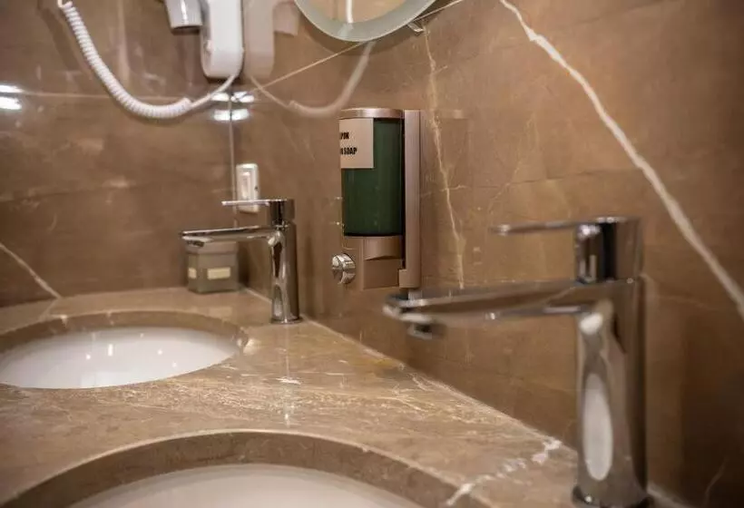 ホテル Golden Palace