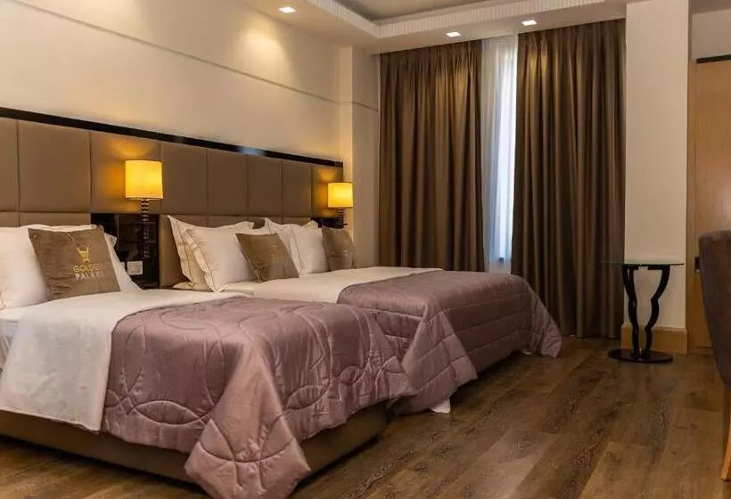 ホテル Golden Palace