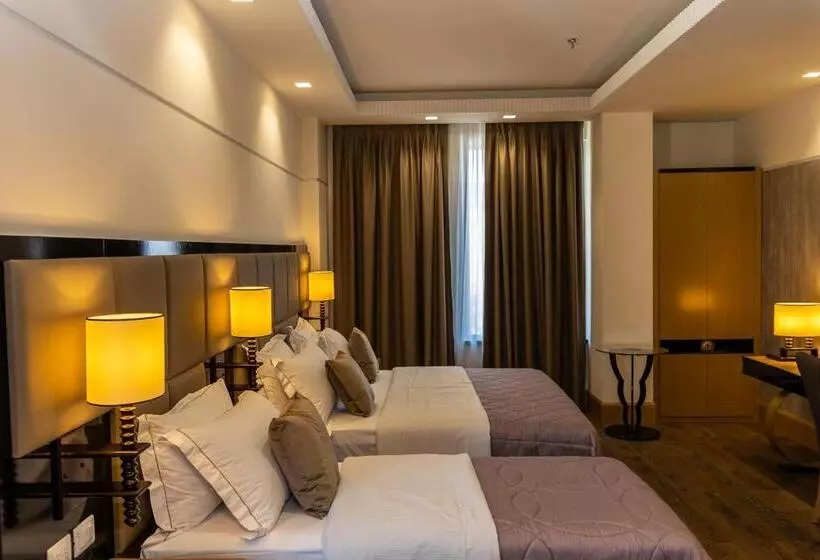 ホテル Golden Palace