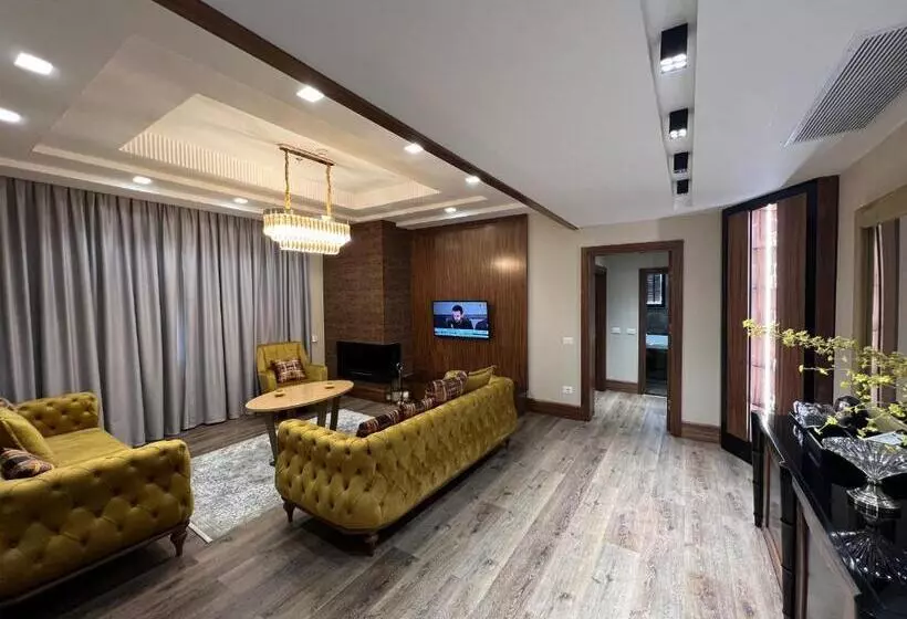 ホテル Golden Palace