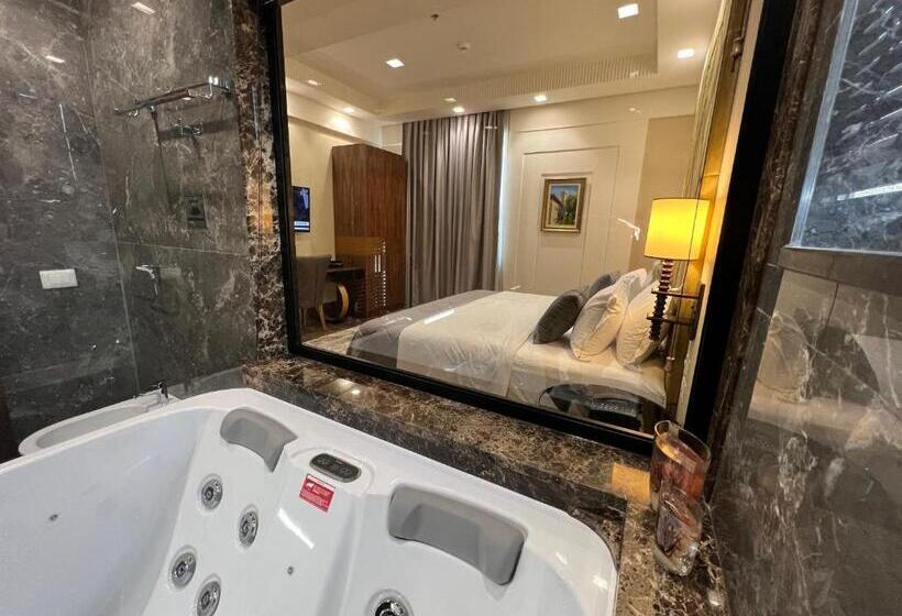 هتل Golden Palace