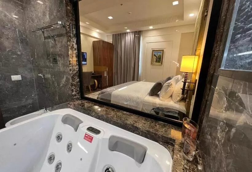 ホテル Golden Palace