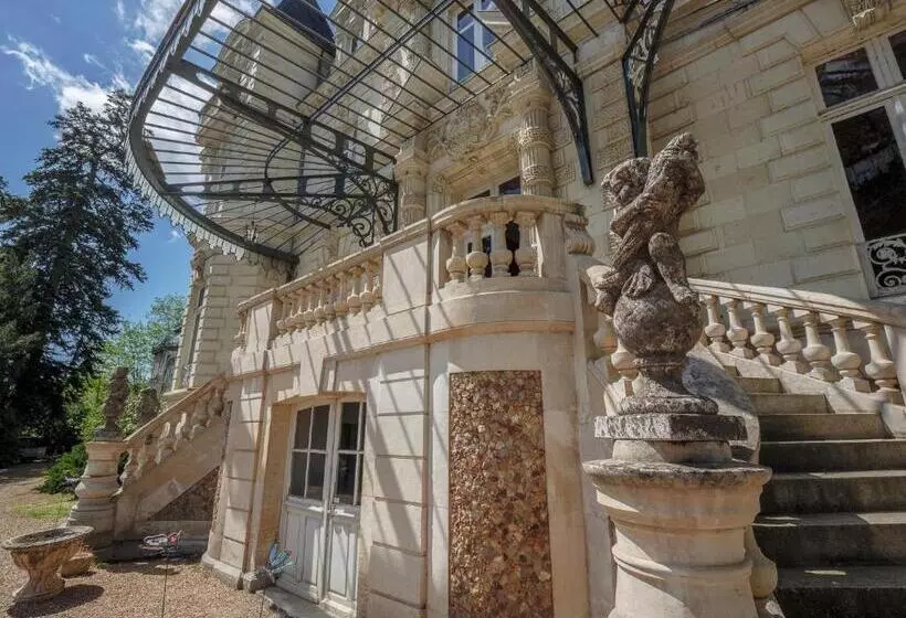 ベッドアンドブレックファースト Château Des Orchidées En Val De Loire