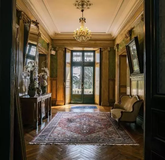 ベッドアンドブレックファースト Château Des Orchidées En Val De Loire