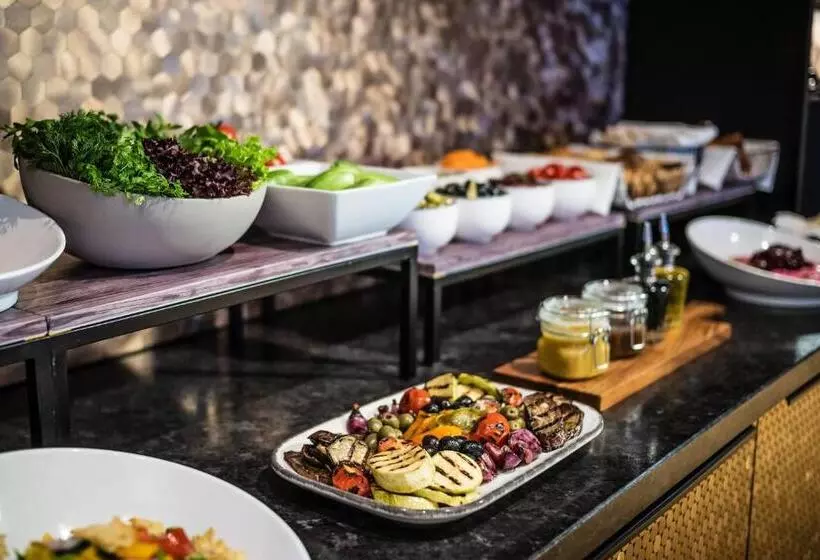 Courtyard By Marriott Baku